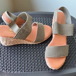 Tommy Bahama Lightly Used Olive Woven Espadrille Wedge Sandals